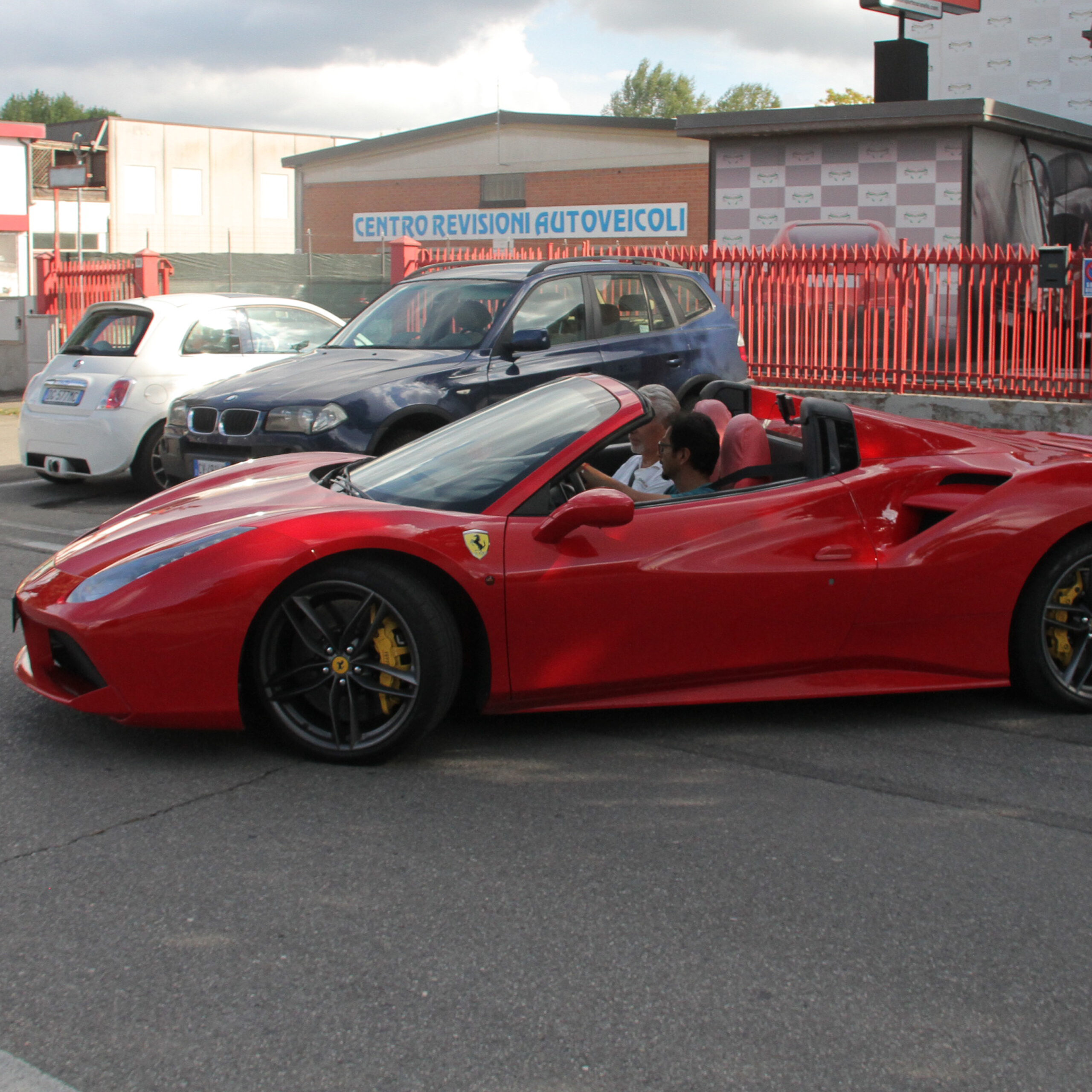 saliendo con f488spider